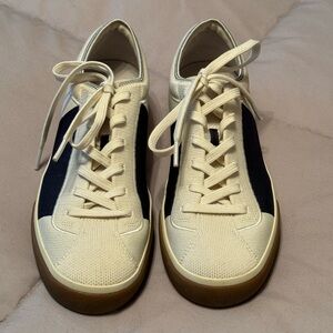 EUC Rothy’s color block lace up sneaker 8
